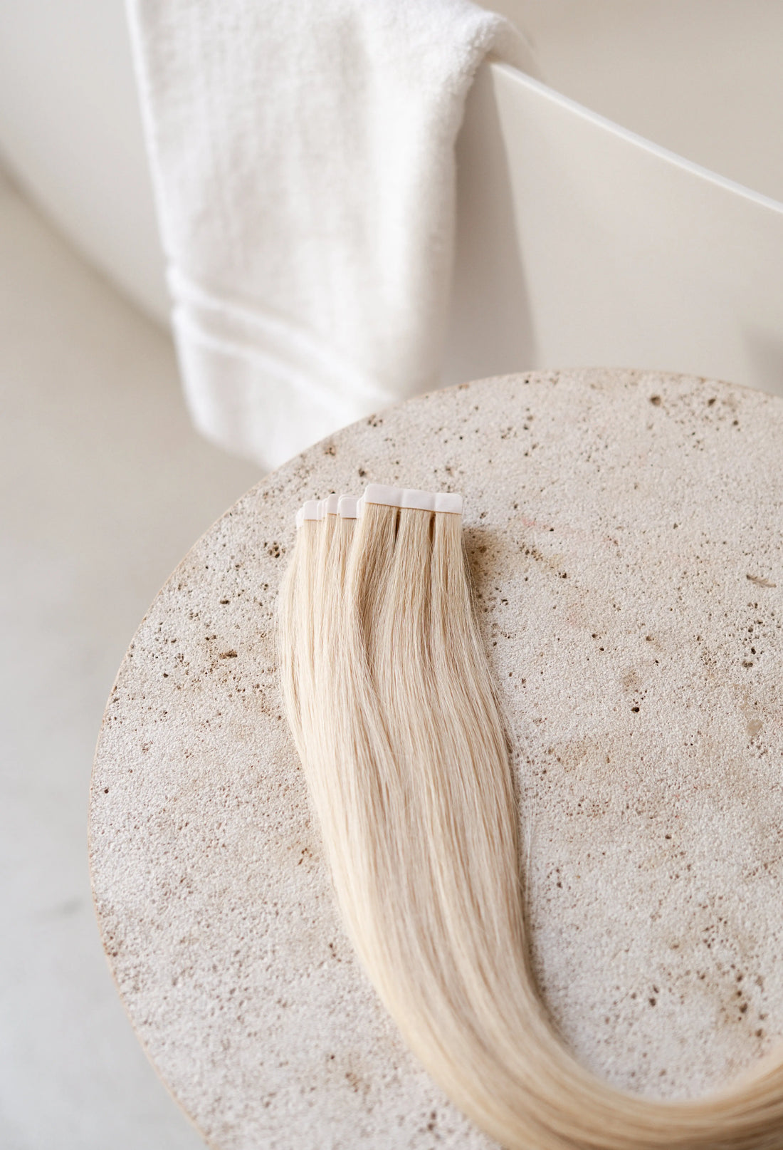 Luxurious Hairextensions Deluxe Classic tape-in haarverlengingen, 40cm zwart, 100% menselijk haar, 50g per pak, elegante haarverlenging